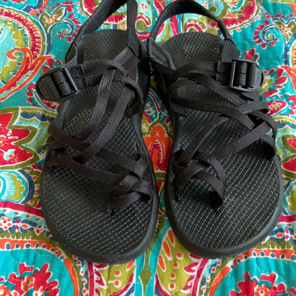 Black chacos